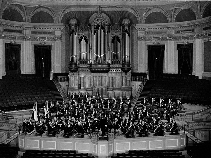 Shostakovich: Symphonies Nos. 5 & 9 | 特長 | エソテリック
