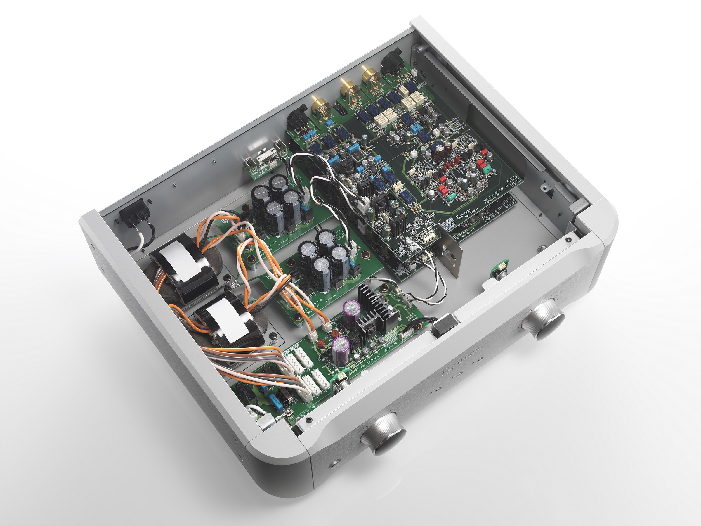 E-02 | FEATURES | ESOTERIC:Japan high-end audio manufacturer