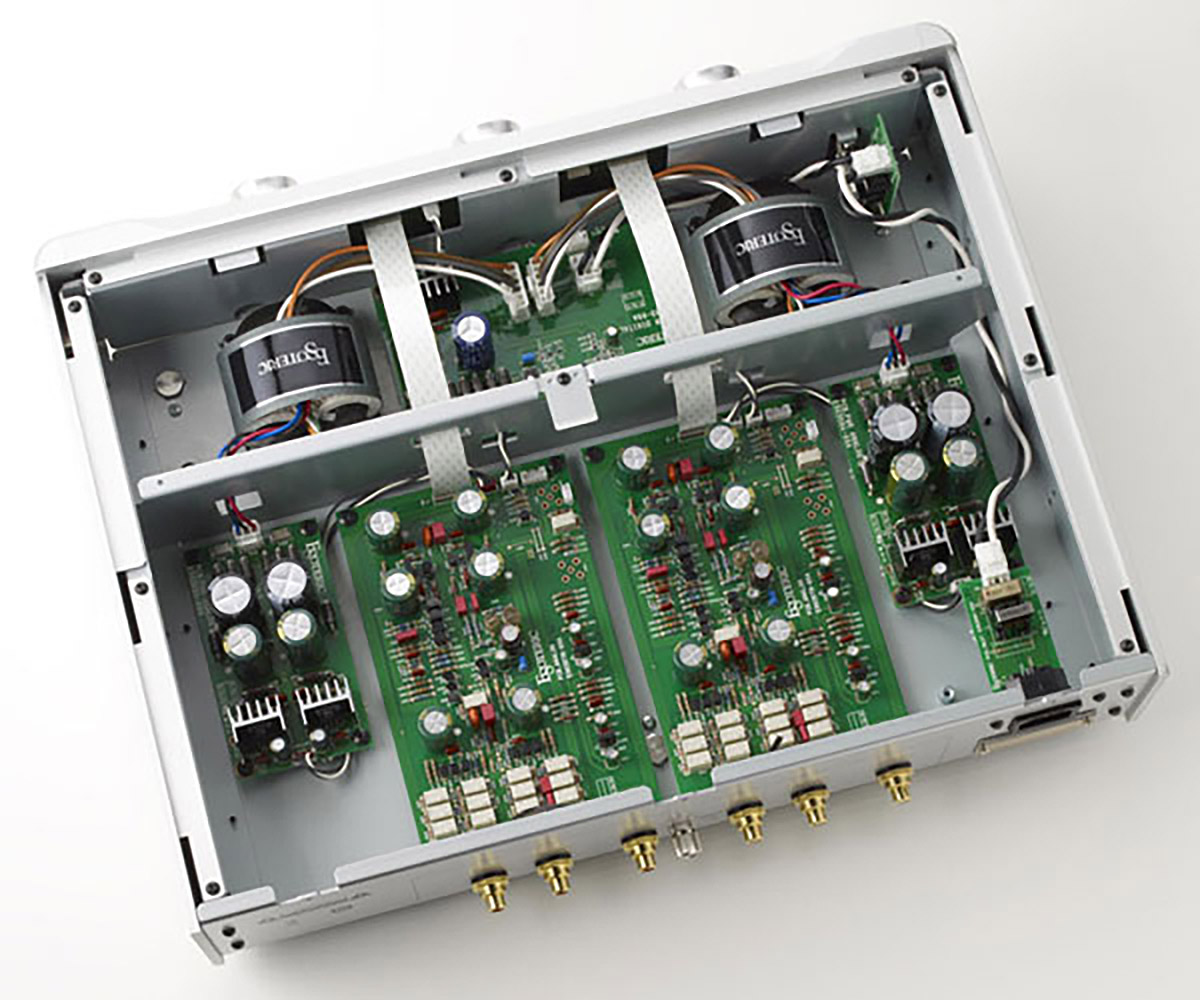 E-03 | 特長 | エソテリック：日本のハイエンドオーディオメーカー