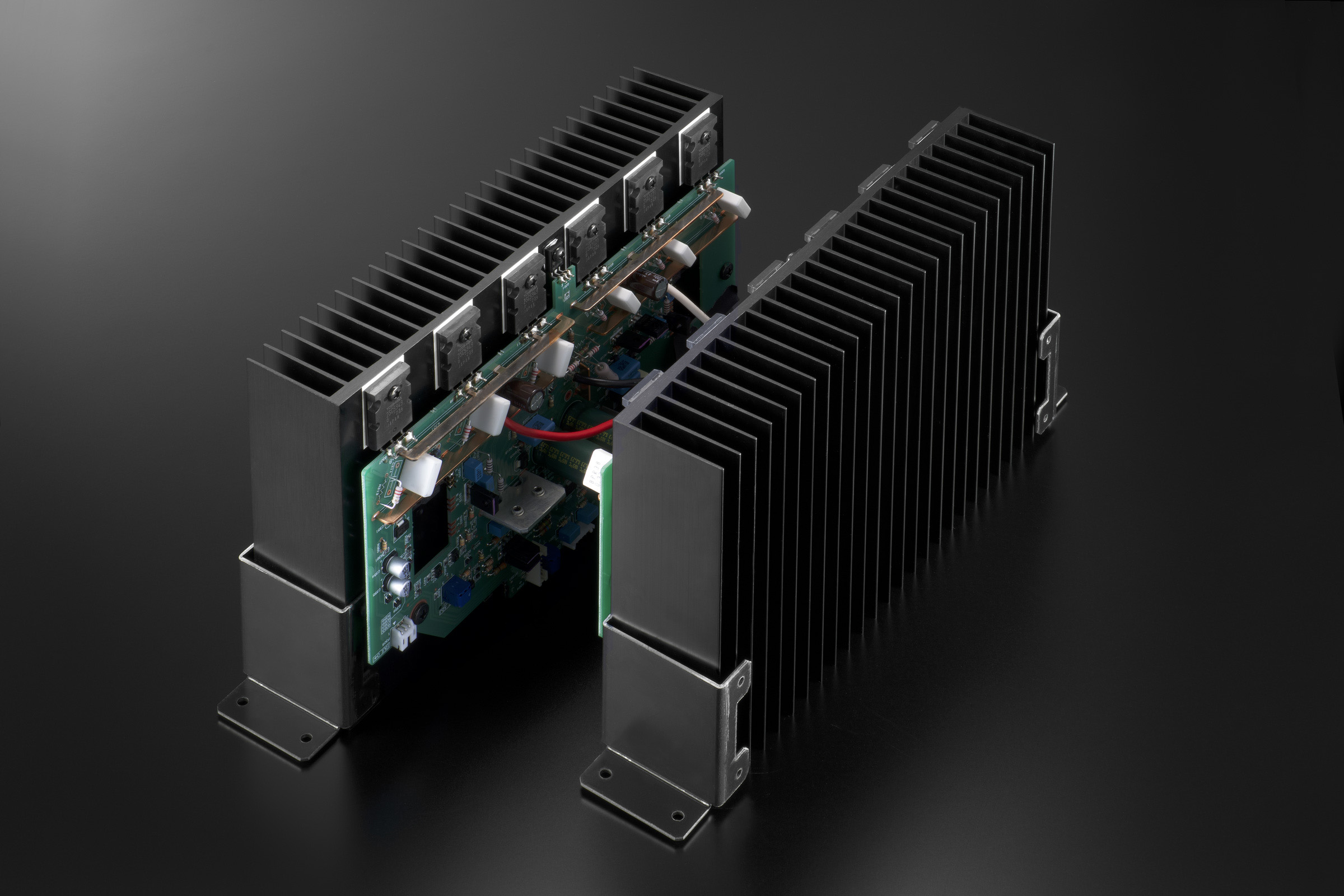 Esoteric F-02 Integrated Amplifier – Playback Distribution